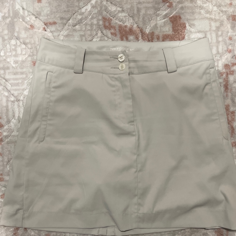 Nike golf tour performance skirt NWOT